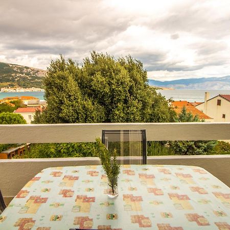 Renata Apartment With A View バスカ エクステリア 写真