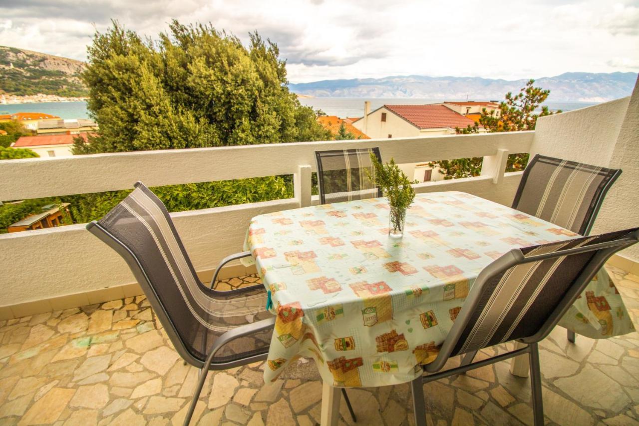 Renata Apartment With A View バスカ エクステリア 写真