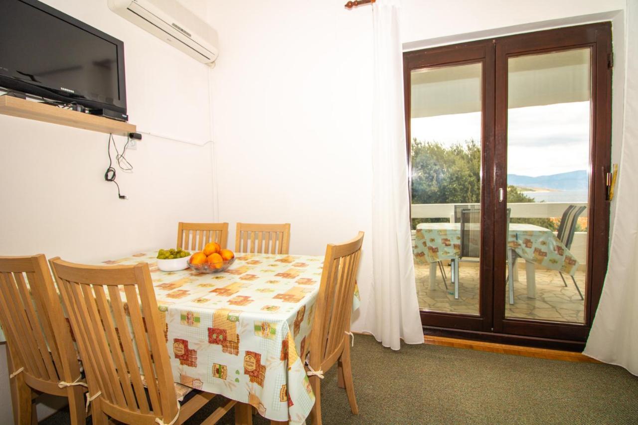 Renata Apartment With A View バスカ エクステリア 写真